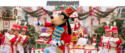 Disneyland Paris Goofy Christmas Parade