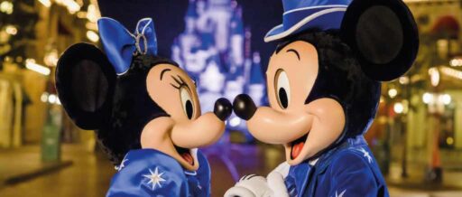 Disneyland Paris Mickey and Minnie Nose Kiss
